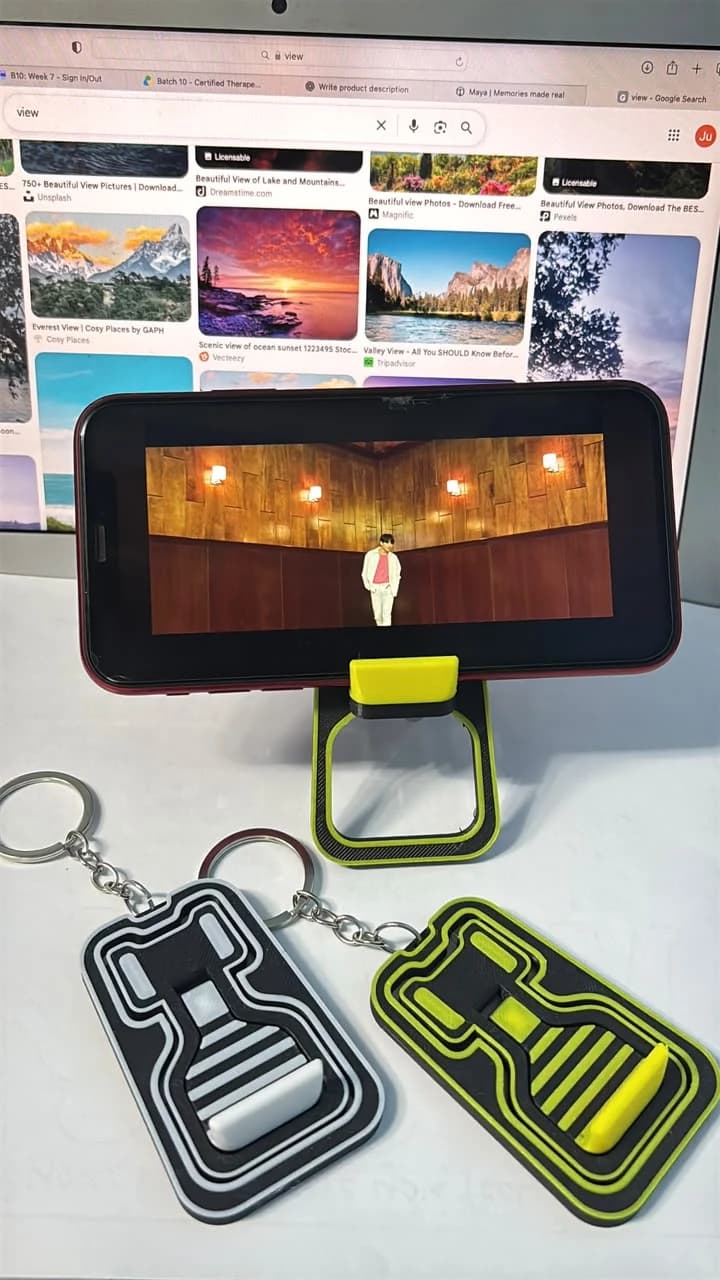 Mobile Stand Keyring